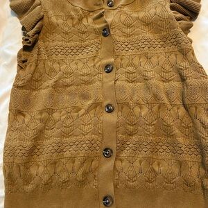 Who What Wear Women Size S Sweater Short Slv  Ruffle Button Texture Knit